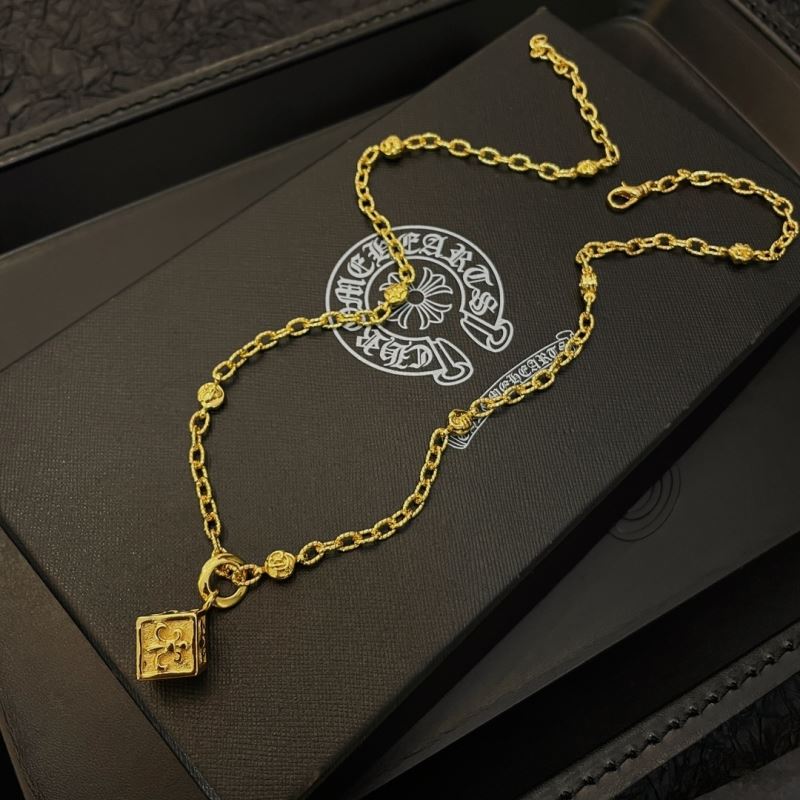 Ch*0me He**ts necklaces